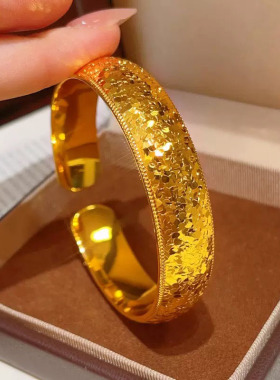 14MM宽面高保色镀金碎冰开口手镯