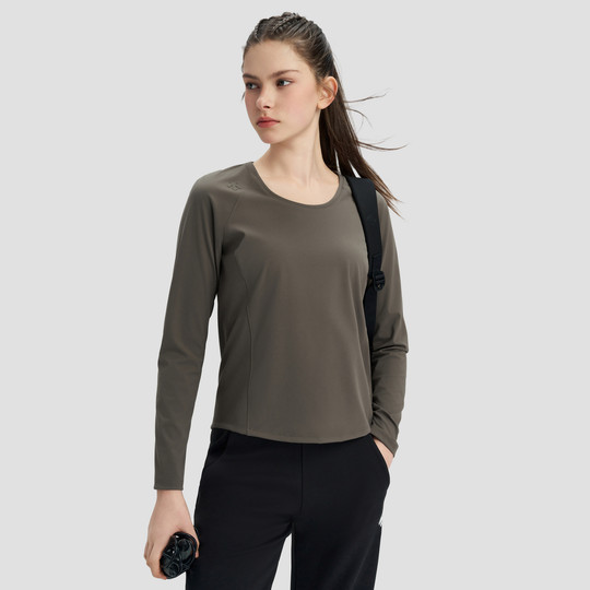 DESCENTE迪桑特WOMEN’S TRAINING系列女士长袖针织衫