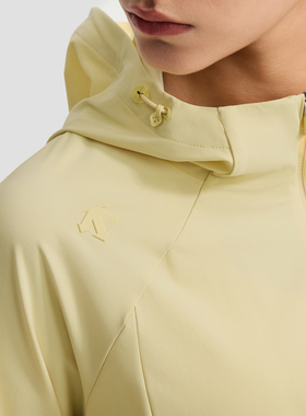 DESCENTE迪桑特WOMEN'S TRAINING系列女士速干凉感UPF100防晒外套