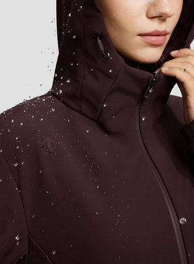 DESCENTE迪桑特WOMEN’S TRAINING系列防水透湿女士加绒梭织上衣