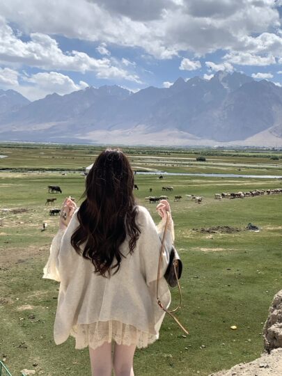 白里 牧云轻织 早秋新款温柔甜美风宽松显瘦百搭斗篷毛衣开衫上衣