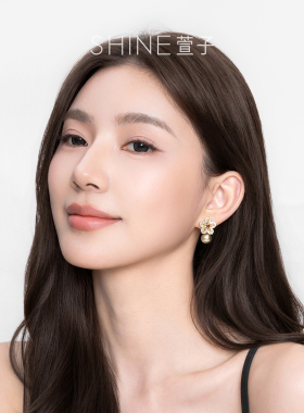 SHINE萱子渐变香槟金花朵耳钉