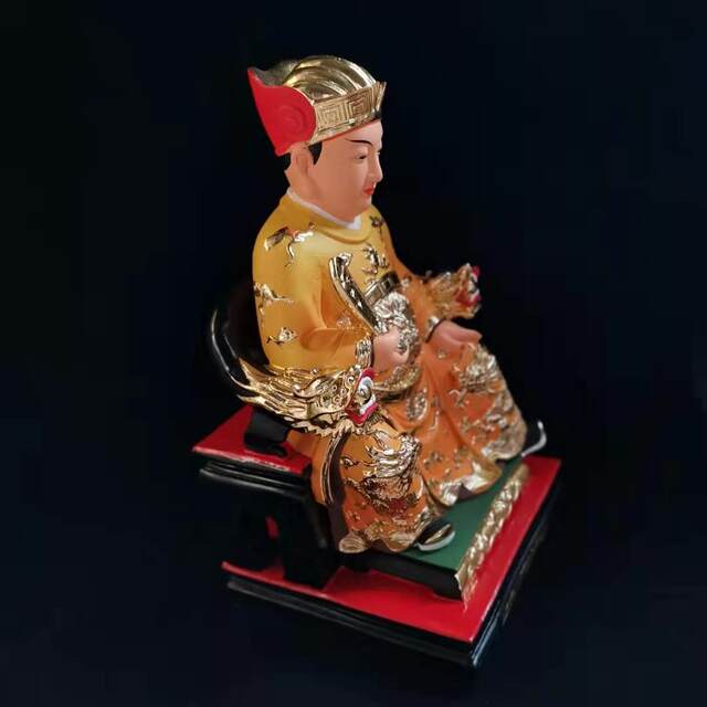 Statue of God Stove Lord Kitchen Home Town House Desktop Decoration