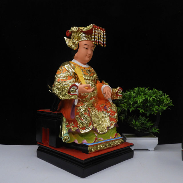 The resin statue of the Queen Mother of the West, the statue of the Golden Mother of the Yaochi, the statue of the Queen Mother of the West, the Taoist statue of the Xishan Old Mother, painted ornaments