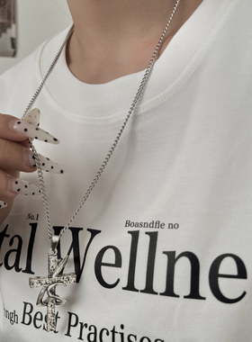 十字架挂蛇项链中性风