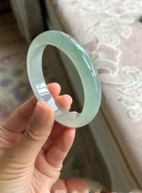 天然缅甸翡翠手镯浅油青冰种飘绿玉镯子阳绿玉手镯女翡翠正圈送礼