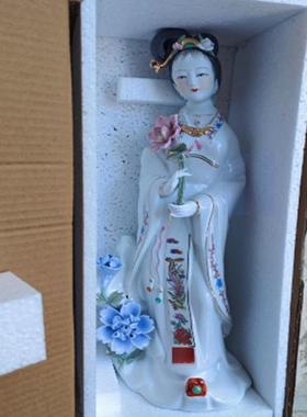 陶瓷嫦娥仙子何仙姑神像摆件