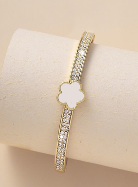 热卖五瓣花满钻手镯女欧美时尚个性小众设计五叶花手饰潮不掉色