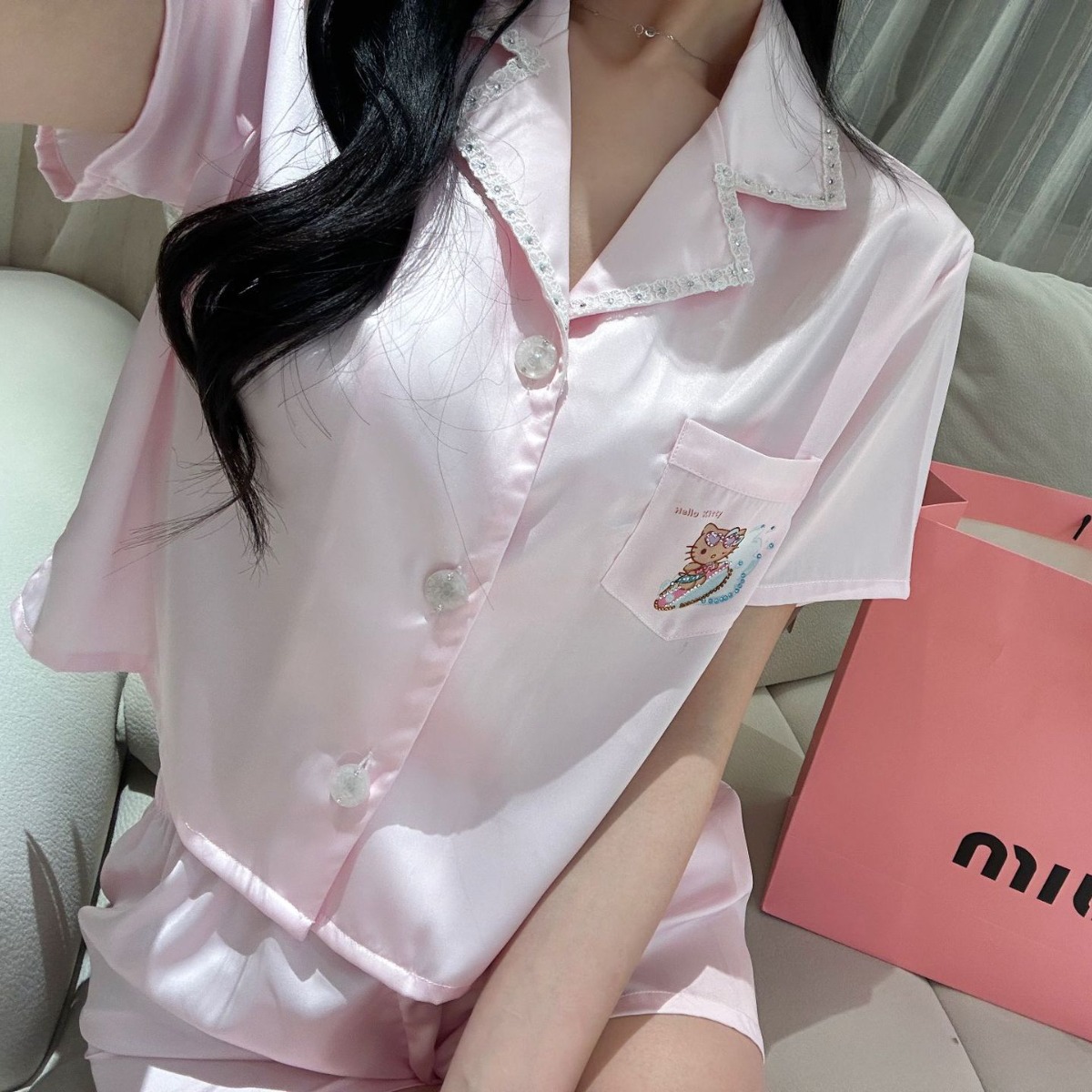 YASE【嗨粉KT】日系甜美卡通少女短袖冰丝美黑kitty家居服套装-图3