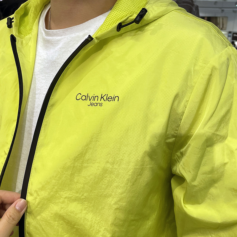 Calvin Klein/CK 男士秋冬新款潮流字母LOGO连帽运动外套轻薄夹克