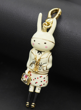 珐琅釉时尚白色兔子吊坠