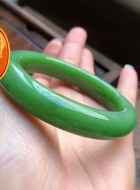 辣阳绿色 天然和田碧玉57mm圈口手镯 色辣 料子油润 配检测证书xe