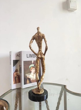 美式轻奢抽象人物雕塑铸铁工艺品办公桌书房售楼处样板房艺术摆件