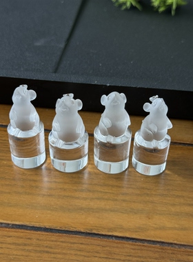 天然白水晶十二生肖摆件有棉款我们自己纯手工雕刻的