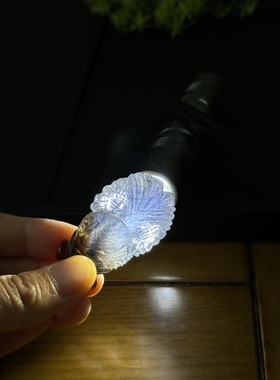罕见的梦幻蓝光烟晶俏色巧雕金玉满堂我自己纯手工雕刻的纯净的