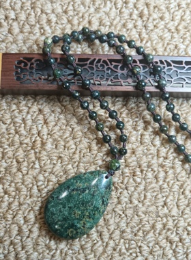 西藏药王石水滴吊坠男女款古风带金花油润搭配6毫米同色系链1746