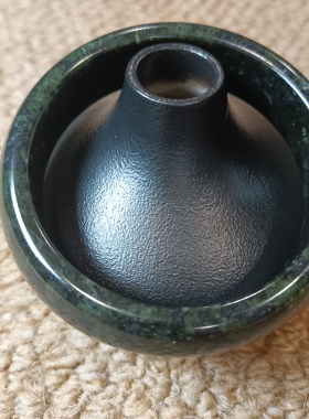 西藏药王石标准手镯墨绿细腻显白有气质有磁圈口56.5mm宽17mm1992