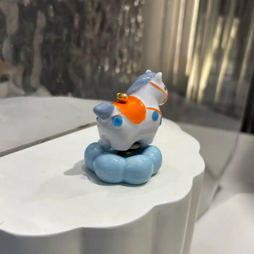 治愈系小马景德镇转转摆件车内饰品摆件汽车装饰车载马上有钱马年,淘宝优惠券,粉丝福利购,淘宝优惠卷
