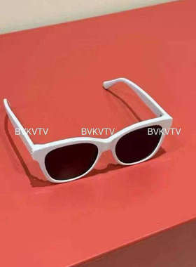 新款珍珠点缀阳台镜墨镜女