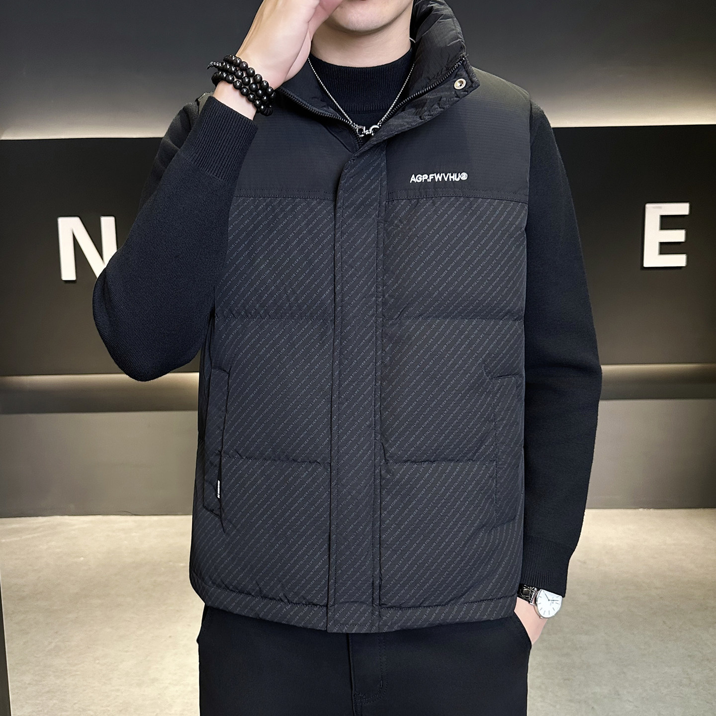 2025新款冬季男士羽绒马甲潮流青年休闲高端轻薄男装加厚保暖外套 - 图3