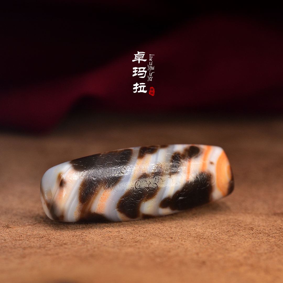 西藏天珠天然真品开光九眼石页岩玉髓玛瑙男女款吊坠大昭寺直播 西藏天珠天然真品开光九眼石页岩玉髓玛瑙男女款吊坠大昭寺直播