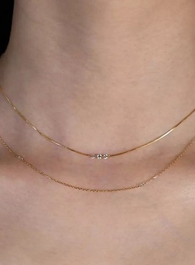 若隐若现灵动三颗钻细颈链