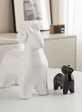 三羊开泰陶瓷羊摆件化解风水招财十二生肖羊补角家居镇宅客厅装饰