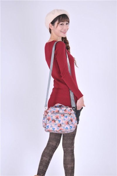 2025夏季新款防水轻手提包单肩手拎包休闲斜挎包大容量轻便妈妈包,淘宝优惠券,粉丝福利购,淘宝优惠卷