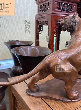 铜匠仁 紫铜上山虎摆件铜生肖虎猛虎中式办公室工艺品老虎饰品