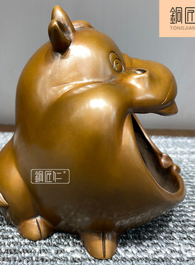 紫铜萌牛烟缸摆件生肖客厅