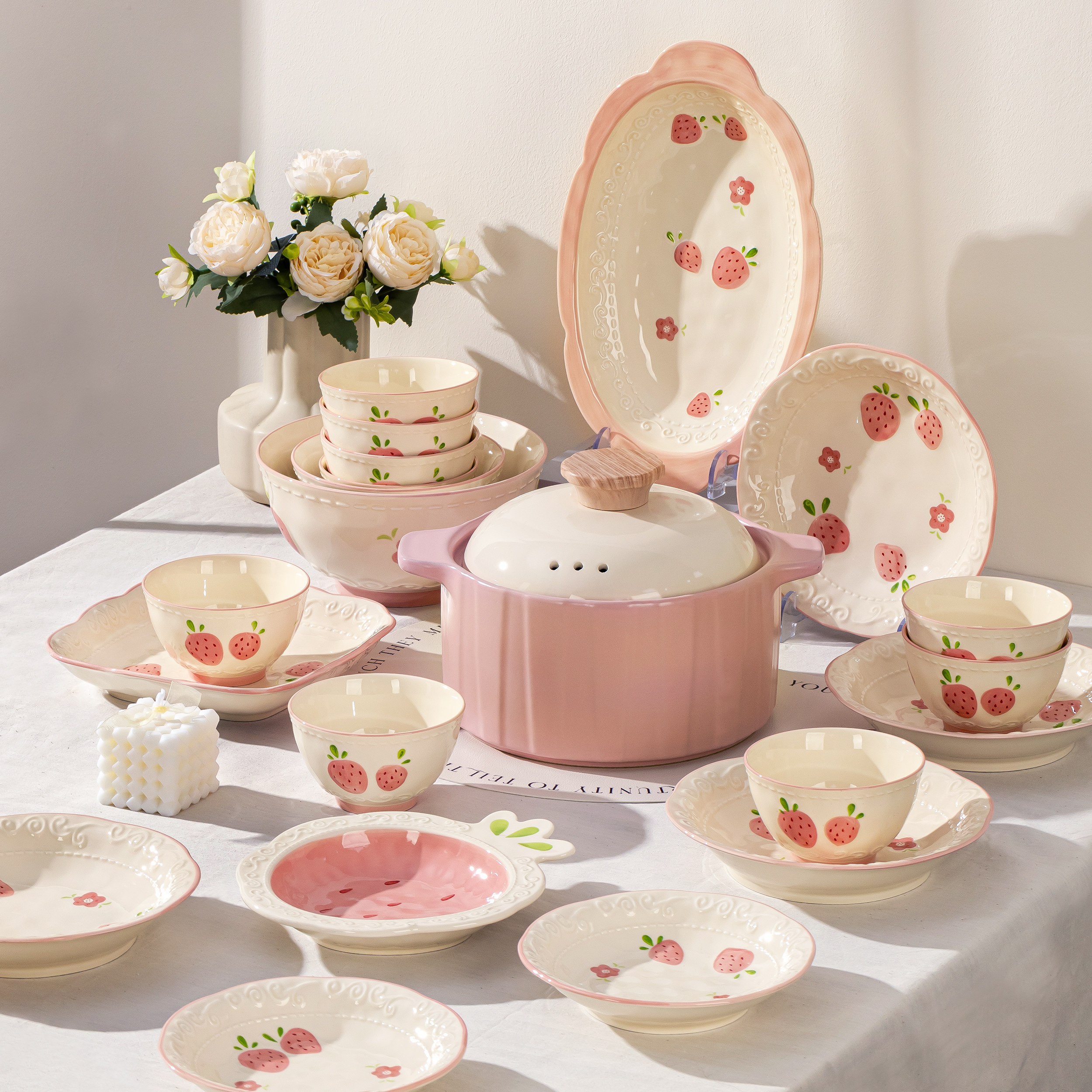 碗家用2025新款高颜值釉下彩陶瓷餐具套装家用碗筷碟乔迁结婚礼物