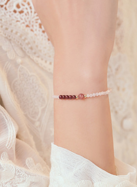 极细2mm草莓晶粉水晶手链女超细叠戴设计小众气质手串精致手饰