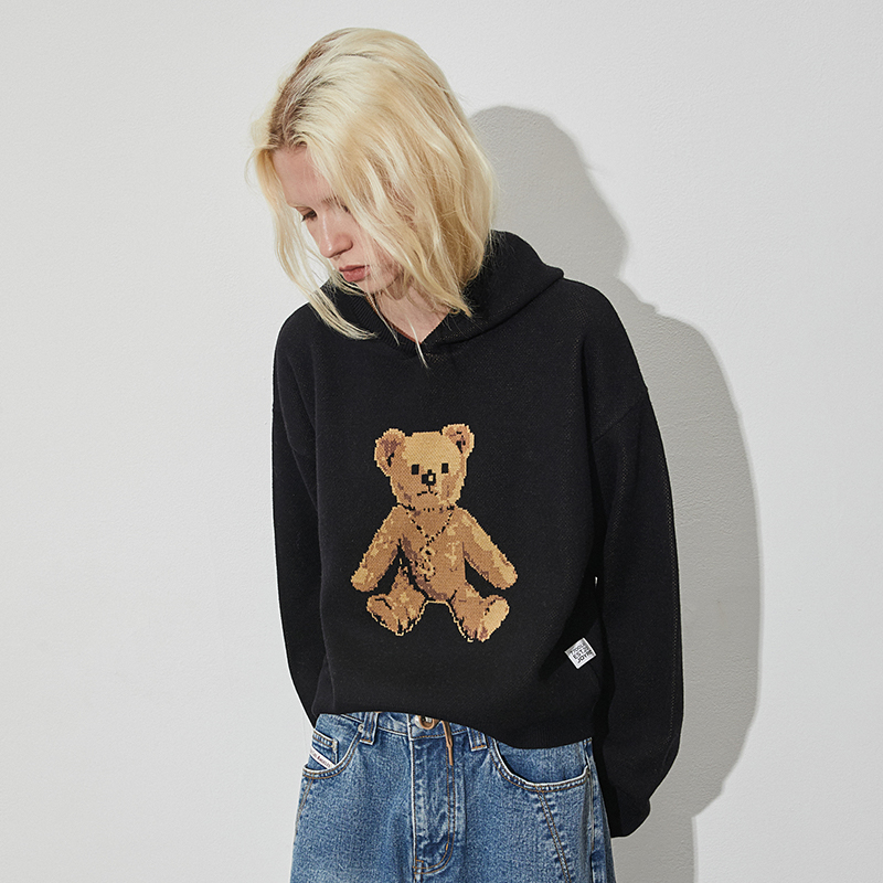 JOYRICH秋季女款复古富乐熊提花短款长袖连帽纯色套头毛衣针织衫