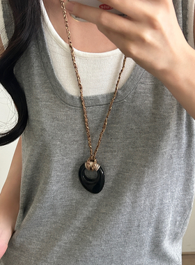 小众设计编织缠绕椭圆吊坠项链