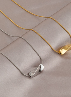 几何不规则扭结莫比乌斯项链女轻奢小众气质简约锁骨链钛钢不掉色