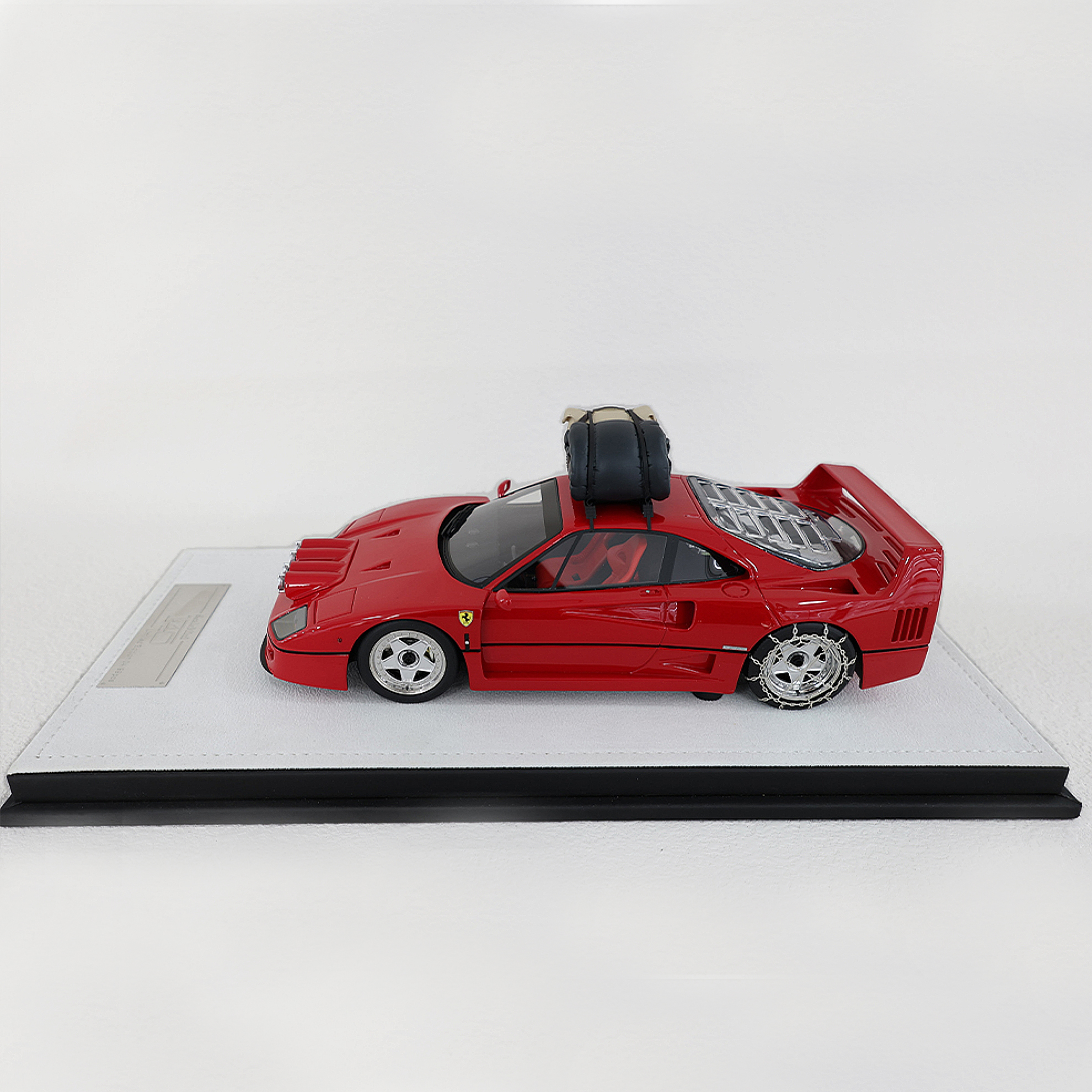 Scalemini法拉利FerrariF40雪地改装版1：18比例仿真树脂汽车模型