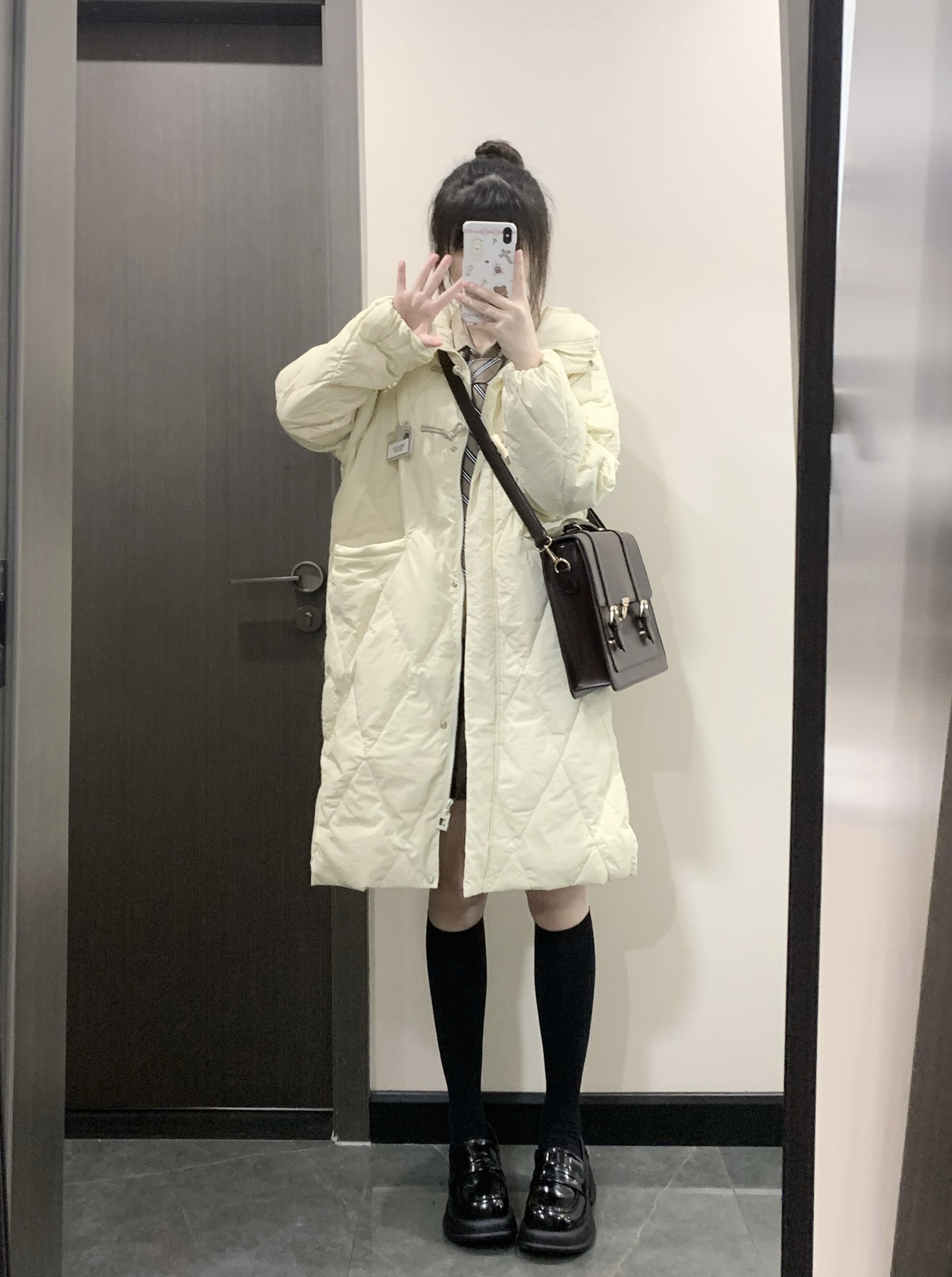 自制原创韩系jk外套学院风牛角扣菱形格小个子过膝长款连帽羽绒服