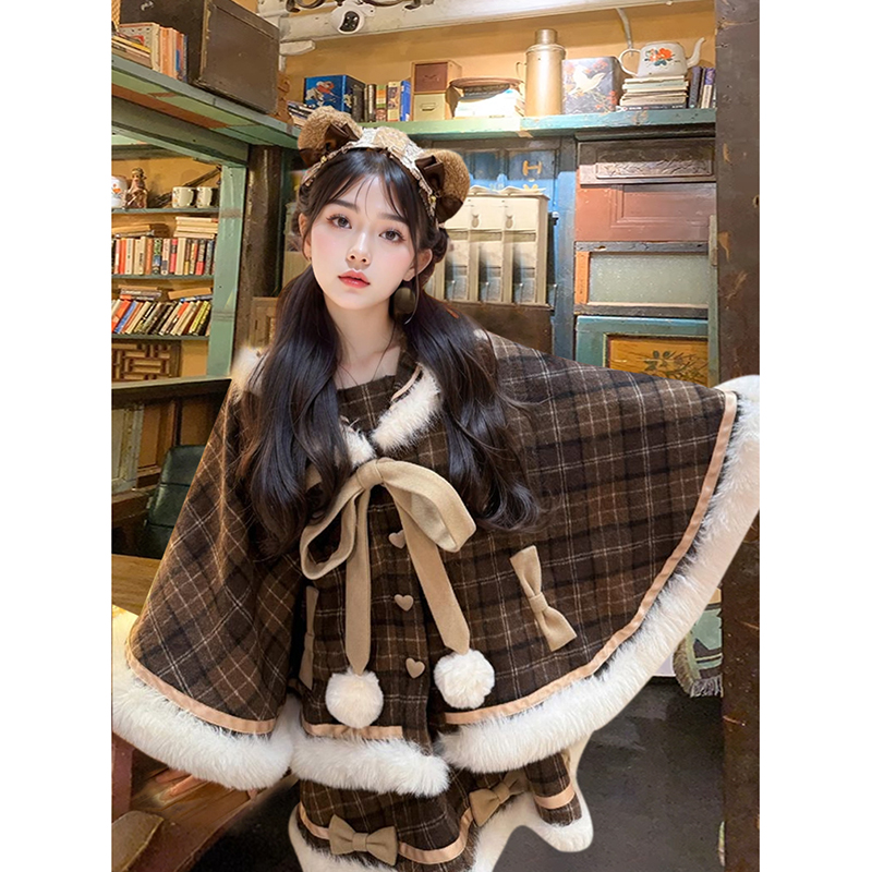 绒绒雪 秋冬可爱甜美毛边连帽斗篷少女纯欲蓬蓬短裙洋装圣诞套装 - 图1