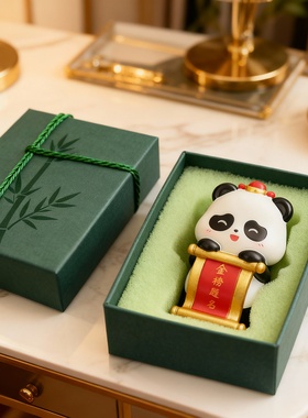 创意熊猫公仔摆件树脂桌面装饰