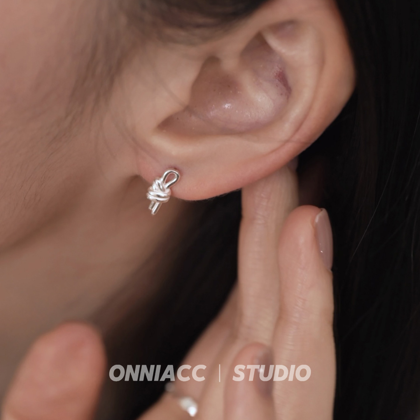 打结蝴蝶结耳钉女耳环纯银小巧迷你高级感轻奢小众设计2025年新款,淘宝优惠券,粉丝福利购,淘宝优惠卷