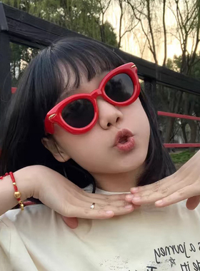 复古安可拉大红色墨镜女