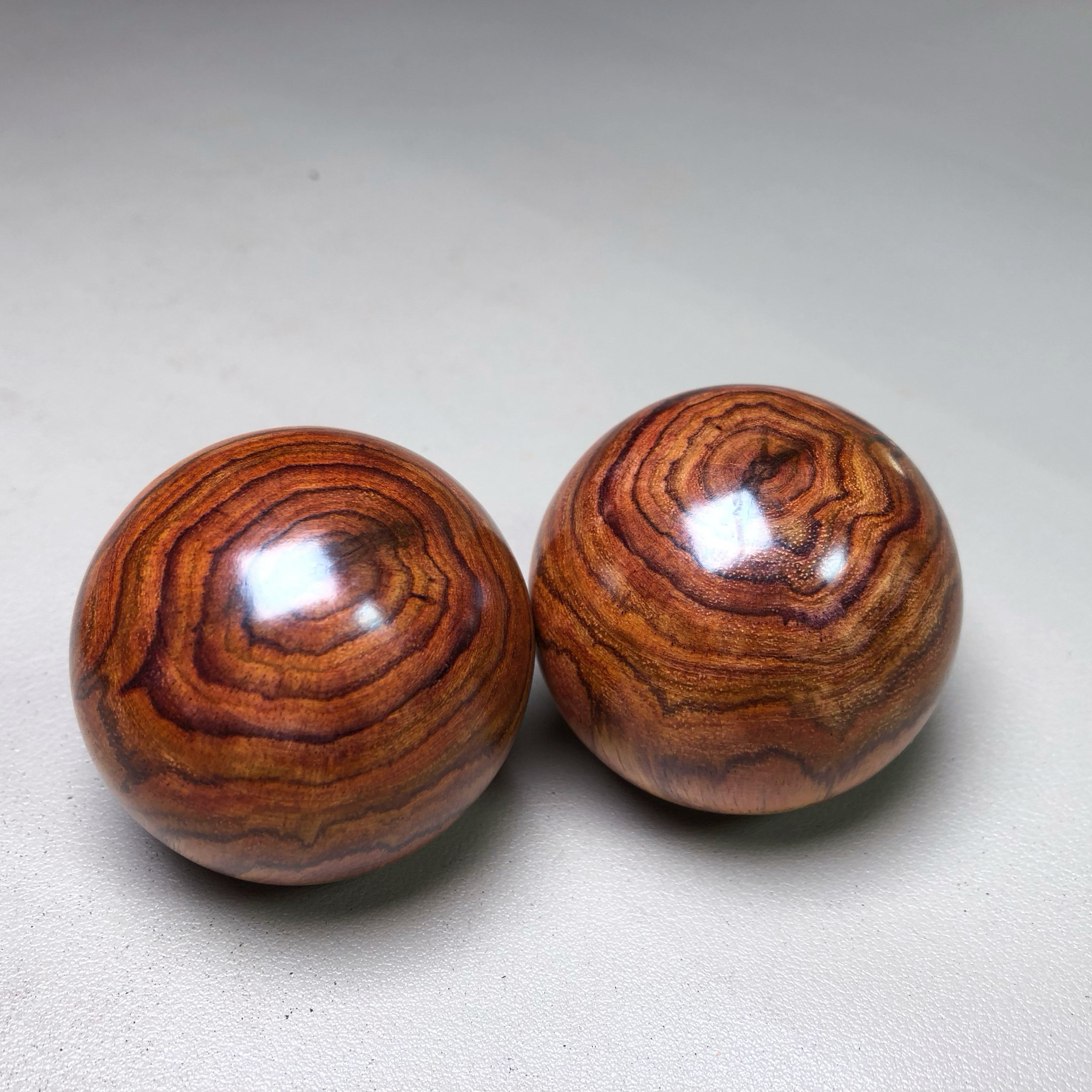 海南黄花梨鬼脸对眼保健球手球健身球文玩按摩球康复球送长辈礼物