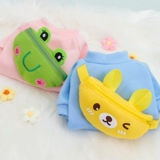 Собаки и кошки скрещивают сумку на молнии