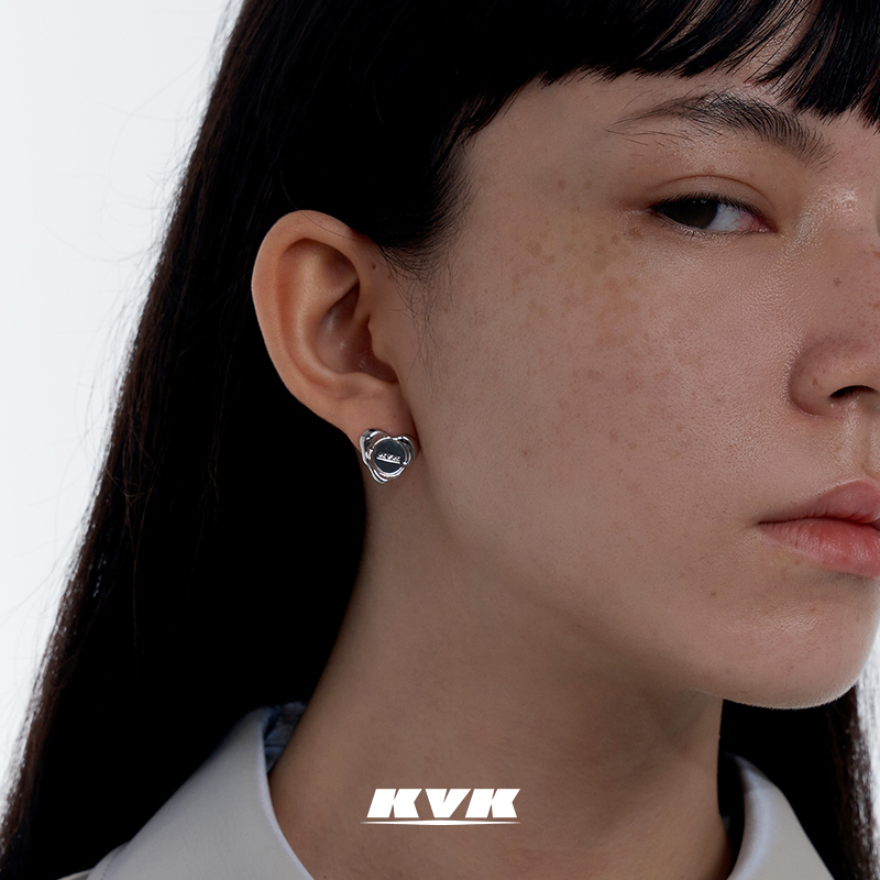 年新款潮简约爱心耳钉女高级感小巧耳针时尚气质耳饰 耳环 KVK 2021 年新款潮简约爱心耳钉女高级感小巧耳针时尚气质耳饰 耳环 KVK 2021