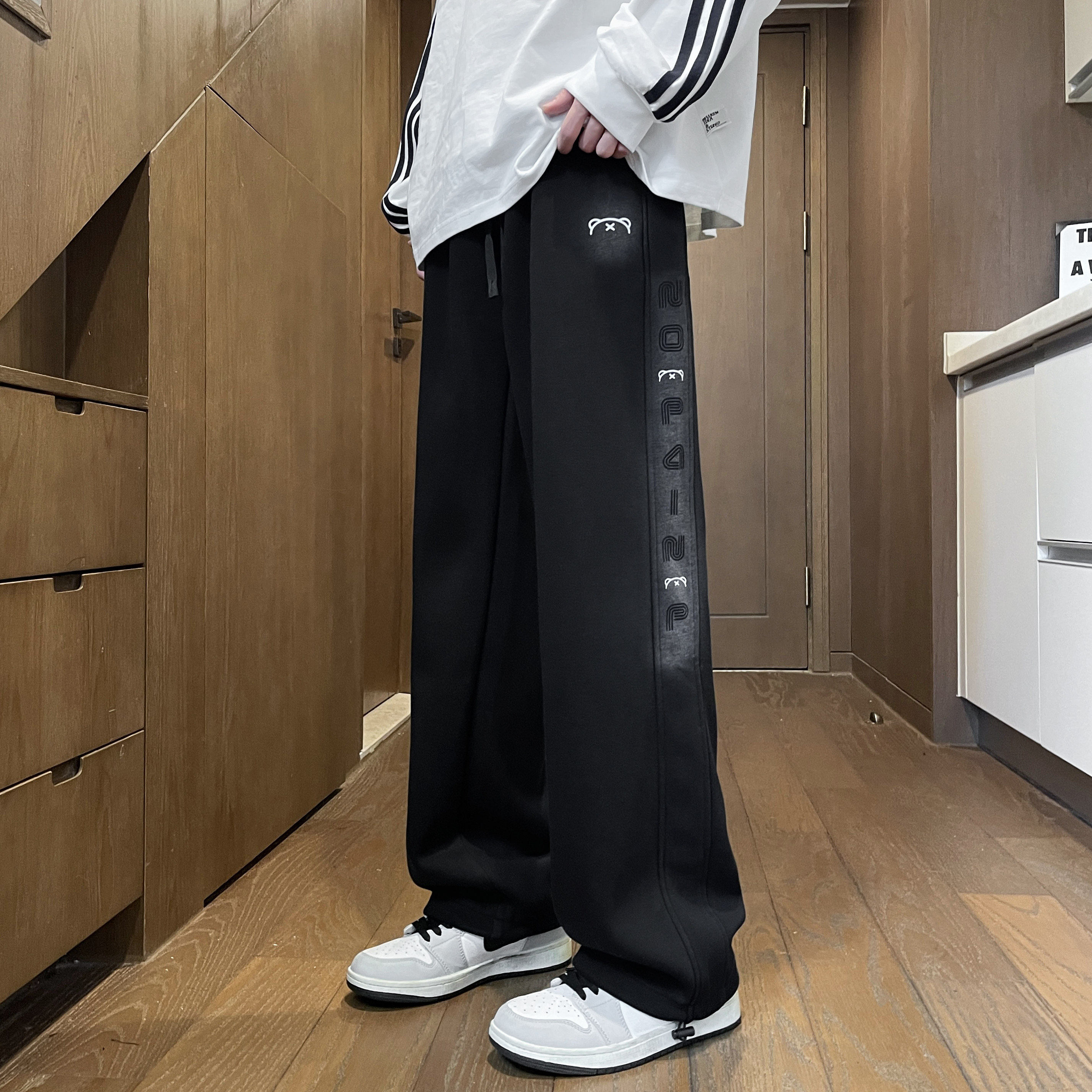 春秋季青少年长裤子男孩初中学生帅气休闲运动裤大童阔腿直筒卫裤,淘宝优惠券,粉丝福利购,淘宝优惠卷