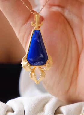 珠宝镀金镶嵌质感磨砂大气吊坠