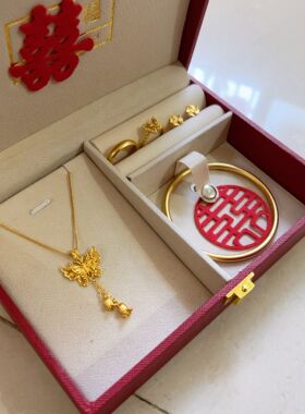 结婚摆台专用仿真五金首饰订婚假三金一整套婚宴三金配饰套装