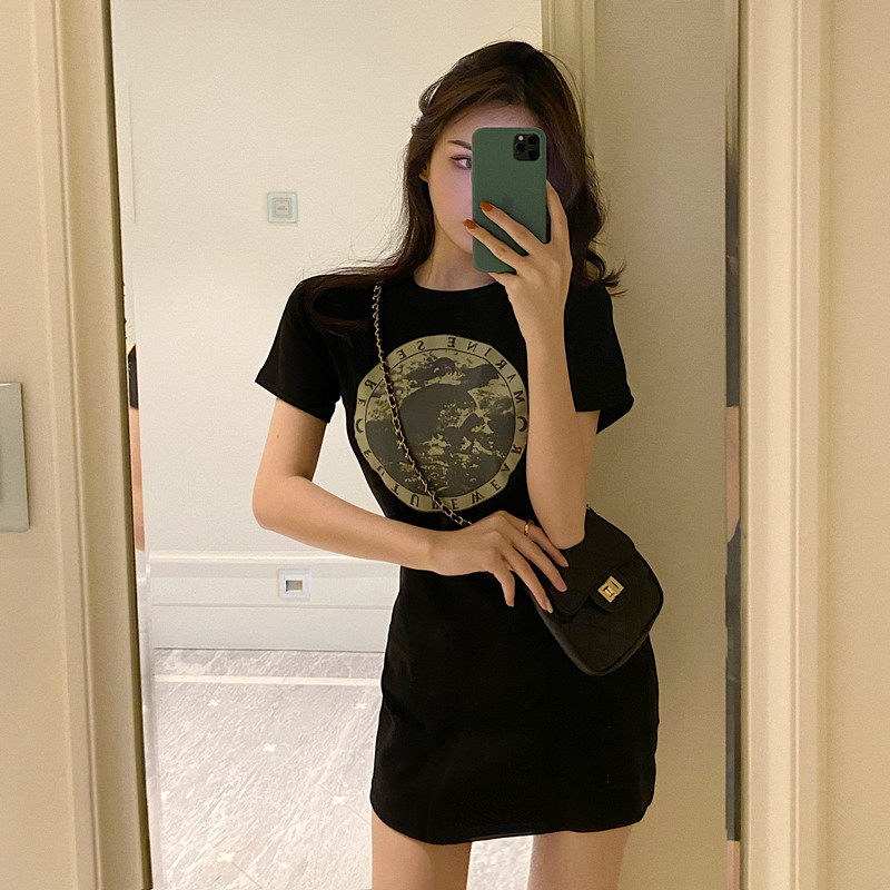 2021夏装新款t恤裙修身气质连衣裙 安蒂芙连衣裙