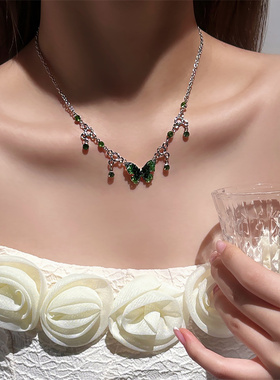 森系绿色锆石蝴蝶项链