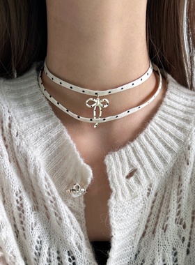 甜酷辣妹风白色波点蝴蝶结脖颈链